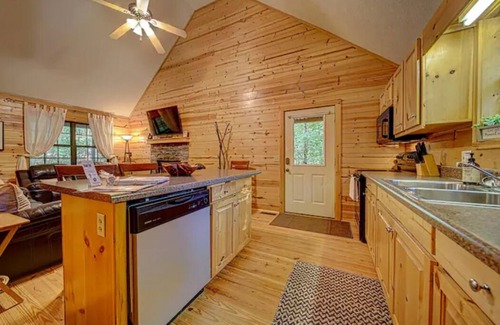 Blairsville House | Mt Top - Secluded and Near North Carolina Line