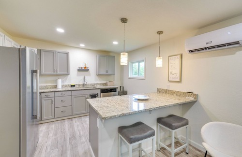 Banner Hill Cottage | Mtn-View Cottage w/Garden & Yard in Erwin!
