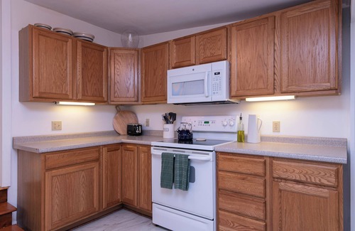 South Londonderry House | Mtn View & Hot Tub-Peaceful Property w/stream-mins to Hiking, Biking, Swimming