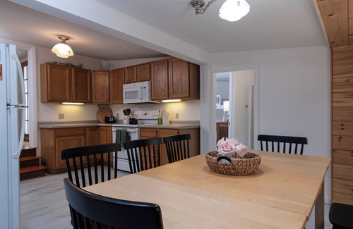 South Londonderry House | Mtn View & Hot Tub-Peaceful Property w/stream-mins to Hiking, Biking, Swimming