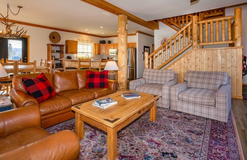 Winter Park Highlands House | Mtn-View Retreat w/Hot Tub in Granby!