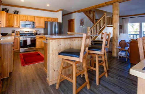 Winter Park Highlands House | Mtn-View Retreat w/Hot Tub in Granby!