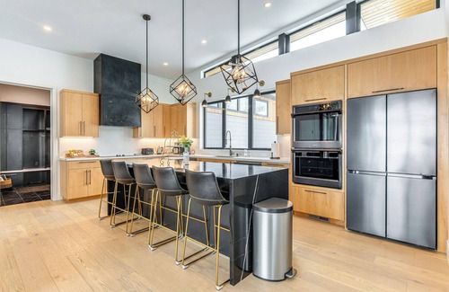 Tetonia House | Mtn Views & Private Hot Tub: Luxe Tetonia Retreat
