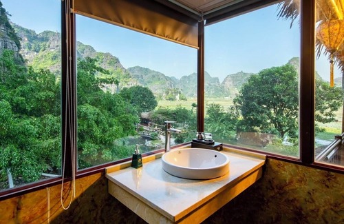 Hoa Lu Cabin | Mua Caves Ecolodge