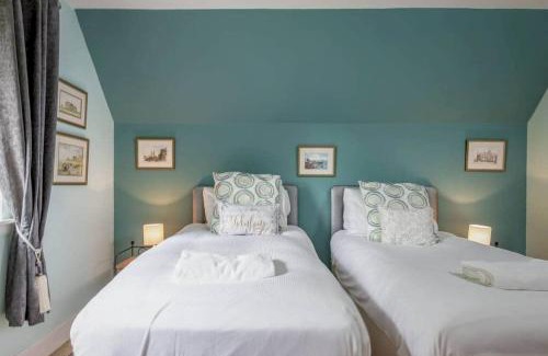 St. Andrews House | Muir Park Cottage