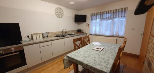 Tangmere House | Mulberry Cottage near Goodwood