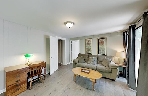 Woodfin House | Mulberry Forest Manor