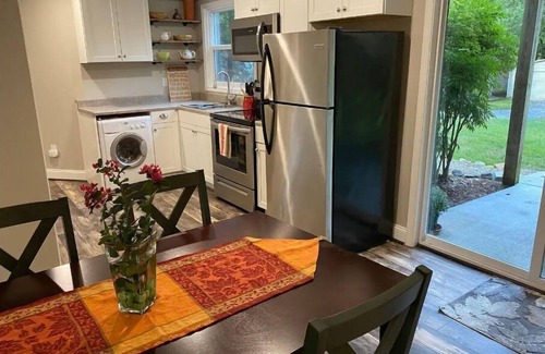 Pisgah Forest House | Mulberry House, privacy and comfort in sought after Pisgah Forest
