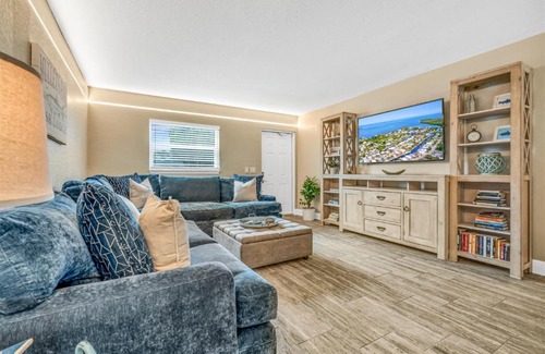 Tavernier House | Mullet`s End