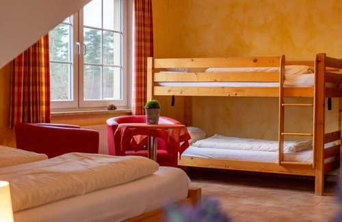 Soltau Apartment | Multi-bed room for 4 guests with 30m² in Soltau (190211)