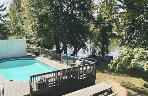 Tweed Cottage | Multi-Family Cottage: Pool, Hottub, BBQ, Bonfire