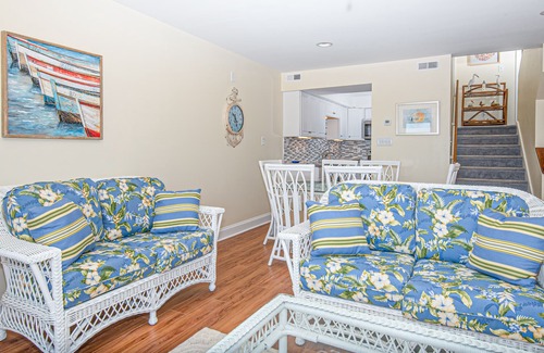 Pine Knoll Shores Condo | Multi-Level, Oceanfront Condo in Pine Knoll Shores w/Free WiFi, Shared Pool