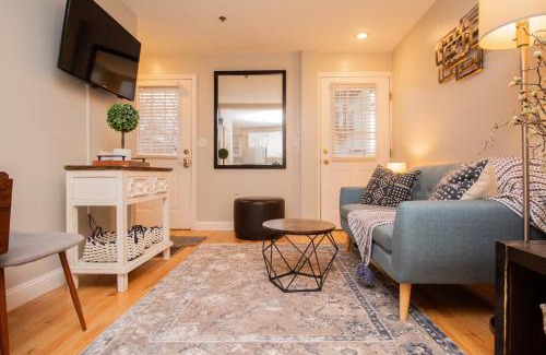 Riverside Apartment | Multi-level Townhouse, Harvard, Mit, Red Line