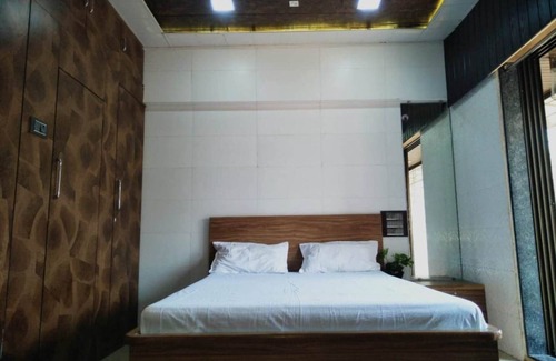 Aarey Colony Apartment | Mumbai's Royal Palms like mini hill station in heart of jungle near to airport