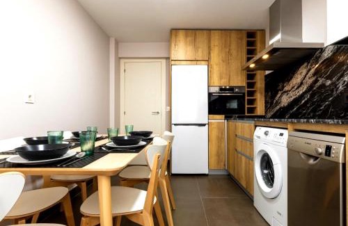 Mundaka Apartment | Mundaka Sea & Mountain Views. Wifi, Parking