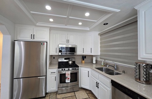 Summit Estates Apartment | Munguia Summit Camp Modern Home Unit B