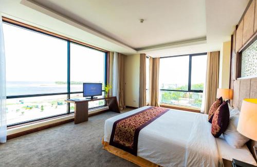 Dong Hoi Hotel | Muong Thanh Holiday Quang Binh Hotel