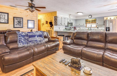 Murphy Cabin | Murphy Cabin w/Deck, Grill & Private Pond!