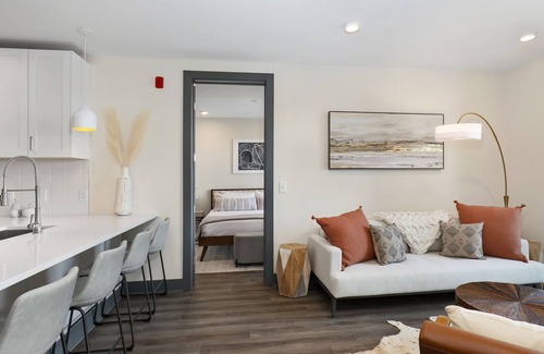 Rolling Mill Hill Condo | Muse | Contemporary downtown condo with private balcony & open layout
