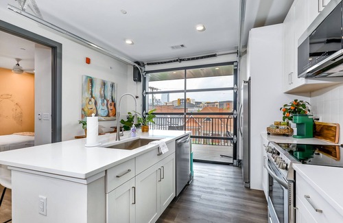 Rolling Mill Hill Condo | Muse | Downtown condo with fast WiFi, balcony, central AC & rooftop lounge