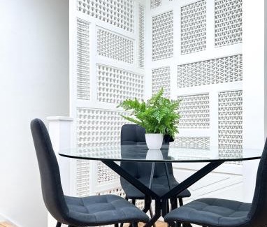 Holborn and Covent Garden Apartment | Museum St Central Soho Townhouse