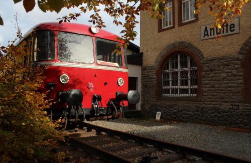 Ahutte Hotel | Museumsbahnhof Ahütte