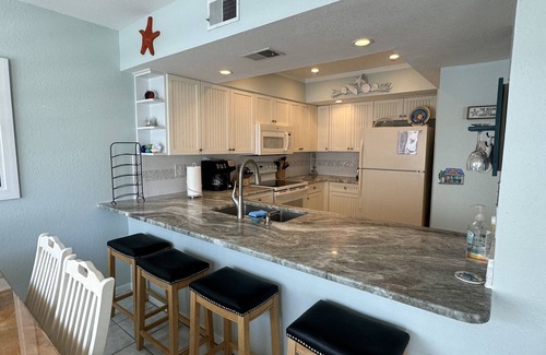 Indian Rocks Beach House | ~ Music by the Sea ~ On the Beach ~ Hear the Ocean Surf~