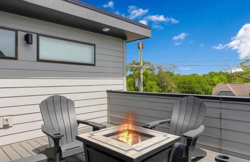 East Nashville House | Music City Smile (822/824)