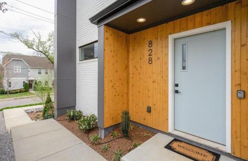 East Nashville House | Music City Smile (826/828)