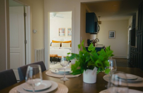 Edgehill Apartment | Music Row Stay – 8 Mins to Broadway/Free Parking-1