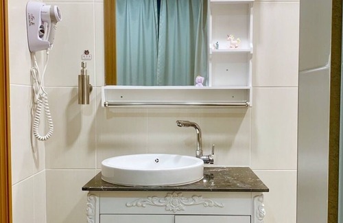 Anping Bed & Breakfast | music story house