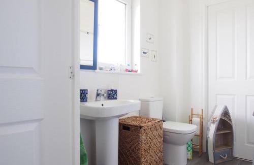 Musselburgh Apartment | Musselburgh - Spacious Family-Friendly Home with Garden and Office