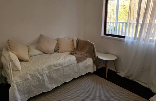 Moss Vale House | Must Love Dogs! Time to Paws in Moss Vale.