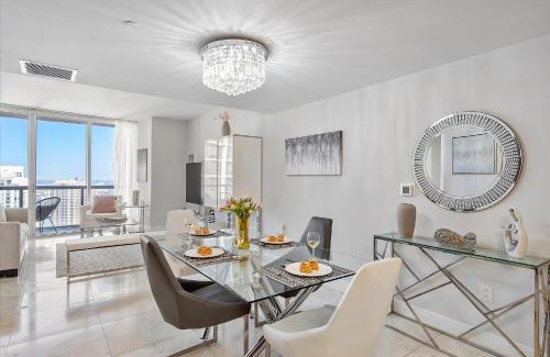 Downtown Miami Apartment | MVR - Ocean & River Views Boutique Apt SPA Pool