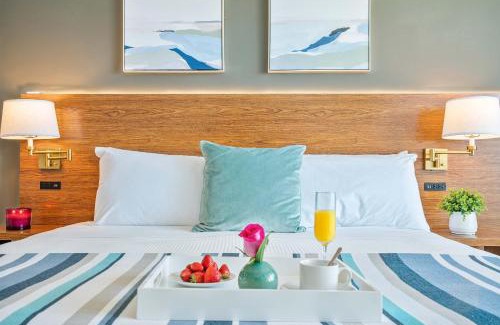 Coconut Grove Apartment | MVR - The Best of Work Relaxation in One