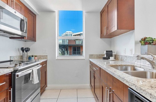 Coconut Grove Apartment | MVR-The Stay You-ll Talk About All Year