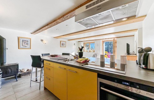 Anzere Apartment | My cosy flat in the mountains