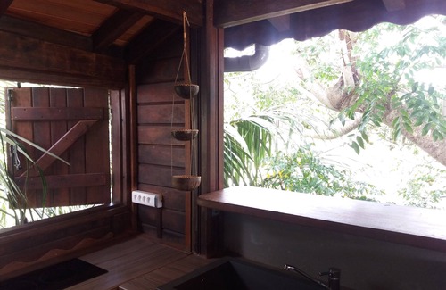 Fort-de-France House | My Creole bungalow. Ideally located between northern mountains and southern beaches
