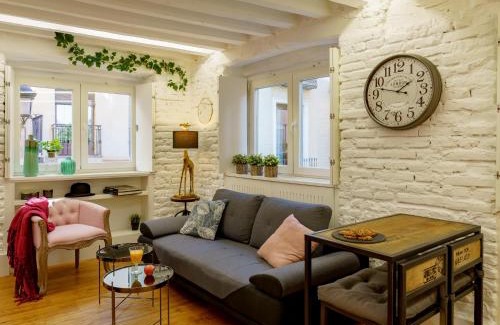 Centro - Sagrario Apartment | My Granada Garden - Catedral Lux Suite