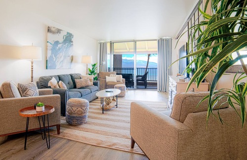 Wailuku Heights Condo | My Perfect Stays Special: Apr 4-18 $479