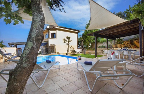 Schiazzano Villa | My Rental Homes - Villa Mouna with private pool and jacuzzi