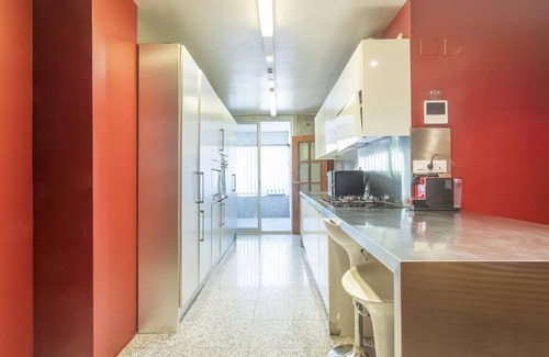 Les Tres Torres Apartment | My Space Barcelona apartment very close to Teknon Medical Center