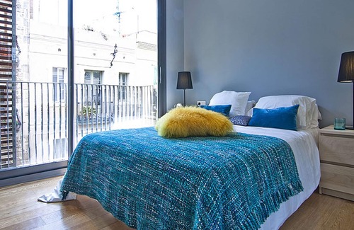 la Vila de Gracia Apartment | My Space Barcelona Penthouse near commercial area with pool and terrace