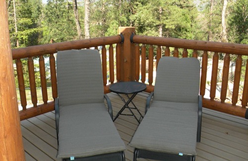 Lakehead-Lakeshore Cabin | Myers' Hillside Hideaway w/Boat Slip