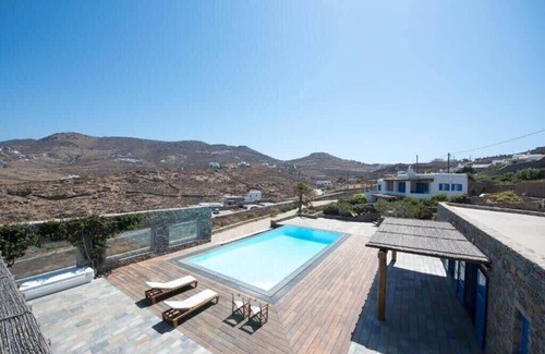 Ftelia Apartment | Mykonian Private 2 Bd Villa with Private Pool