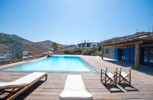 Ftelia Apartment | Mykonian Private 2 Bd Villa with Private Pool