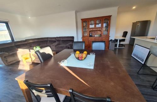 Delacombe House | Mylah Nest Stay