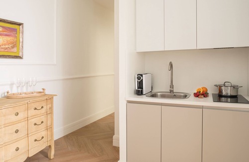 El Arenal Apartment | MYLU SUITES by PUERTA CATEDRAL
