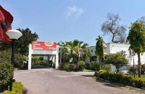Rohtak Hotel | Myna Tourist Resort