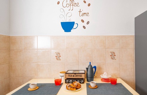 Pisa Apartment | Myo Apartment - Three Bedroom Apartment, Sleeps 6